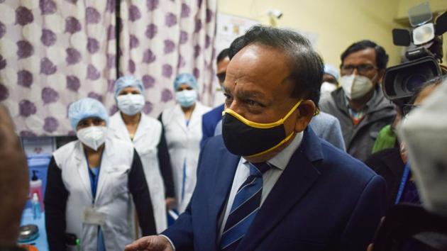 Earlier, the health minister held a meeting with the health ministers, principal secretaries and additional chief secretaries of states and UTs to review the preparedness of the vaccination mock drill in their respective areas. (Sanchit Khanna/HT Photo) Earlier, the health minister held a meeting with the health ministers, principal secretaries and additional chief secretaries of states and UTs to review the preparedness of the vaccination mock drill in their respective areas. (Sanchit Khanna/HT Photo)