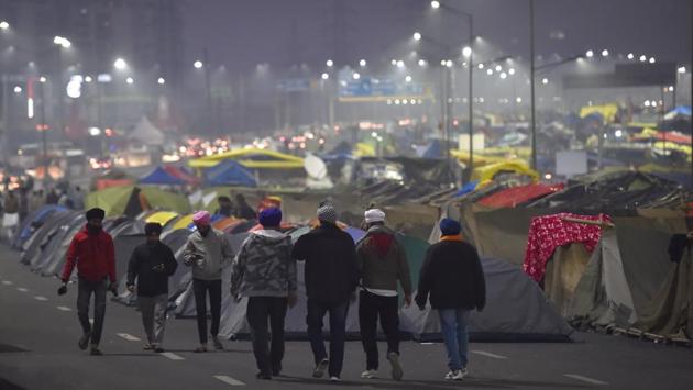 A view of the tent city at Ghazipur border that has emerged on a blocked section of National Highway-9 as farmers remain camped in protest against the new farm laws, on January 5. (Ajay Aggarwal / HT Photo) 