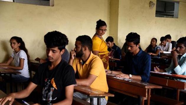 Kashmir University exams postponed(Hindustan Times)
