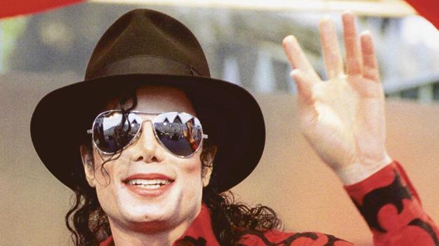 On November 1, 1996, Raj Thackeray-led Shiv Udyog Sena (SUS), the Shiv Sena wing created for the generation of jobs, had organised a Michael Jackson concert in Mumbai. (Reuters) On November 1, 1996, Raj Thackeray-led Shiv Udyog Sena (SUS), the Shiv Sena wing created for the generation of jobs, had organised a Michael Jackson concert in Mumbai. (Reuters)