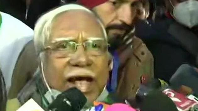 All India Kisan Sabha’s general secretary Hannan Mollah.(ANI) All India Kisan Sabha’s general secretary Hannan Mollah.(ANI)