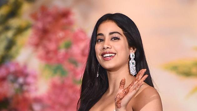 Janhvi Kapoor poses for a picture during the wedding reception of Sonam Kapoor and Anand Ahuja in Mumbai.(AFP)