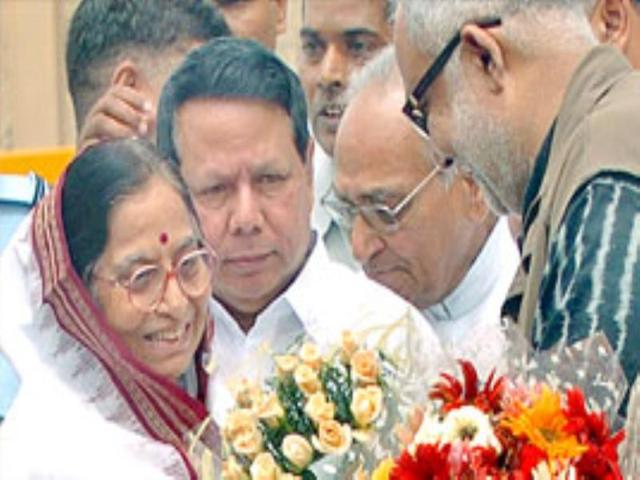 Congress leaders welcome presidential Pratibha Patil on her arrival at the Palam airport in the Capital. 
