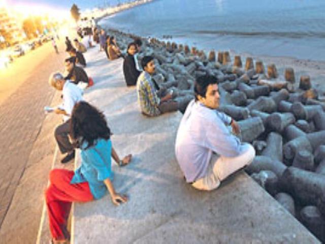 The tangles of red tape... The quick-win Marine Drive beautification project is stuck between residents’ groups, the Mumbai Metropolitan Region Development Authority (MMRDA) and the municipal corporation.