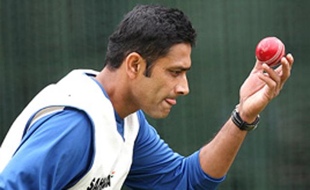 Indian captain Anil Kumble tosses the ball up in his run-in during training at the MCG in Melbourne.