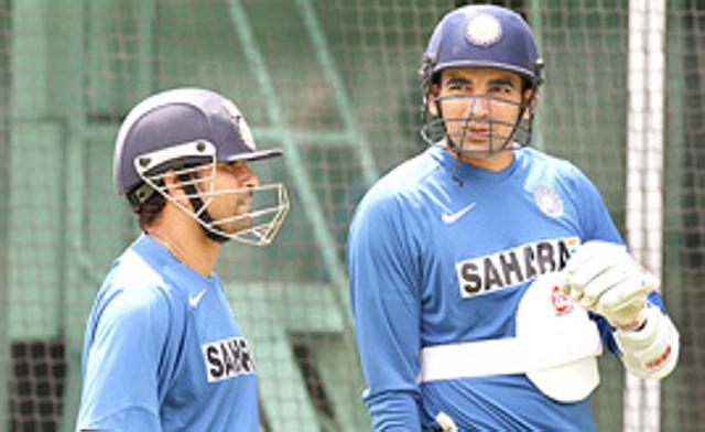 Sachin Tendulkar and Zaheer Khan chat before batting during training at the MCG in Melbourne.