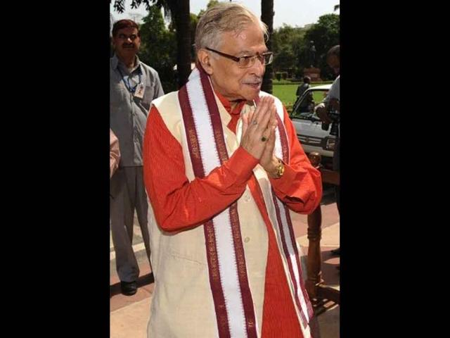BJP-leader-Murli-Manohar-Joshi-addresses-the-media-after-losing-a-vote-on-foreign-direct-investment-in-Lok-Sabha-HT-Photo-Sonu-Mehta BJP-leader-Murli-Manohar-Joshi-addresses-the-media-after-losing-a-vote-on-foreign-direct-investment-in-Lok-Sabha-HT-Photo-Sonu-Mehta