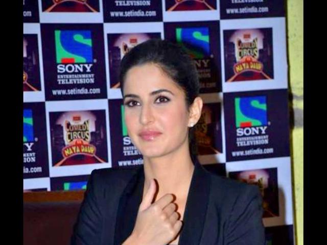 Katrina Kaif promoting Mere Brother Kil Dulhan on Comedy Circus.