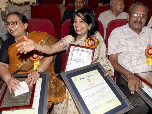 Awardees of State Awards at Maulana Azaad Medical College Auditorium,in New Delhi.