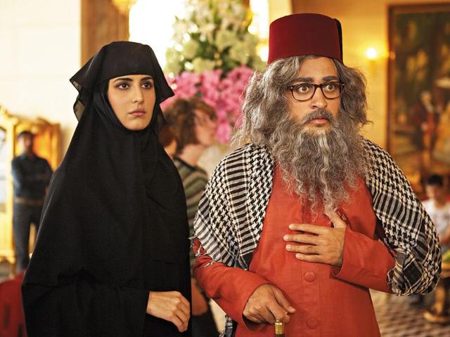 The film's title, Mere Brother Ki Dulhan, was revealed on October 2 along with a few promo pictures.