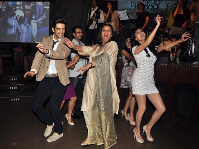 A music launch is incomplete without live performance. Zayed Khan, Dia Mirza and Shabana Azmi shake a leg at the album launch of Love Breakups Zindagi. Here're the best moments of the event.
