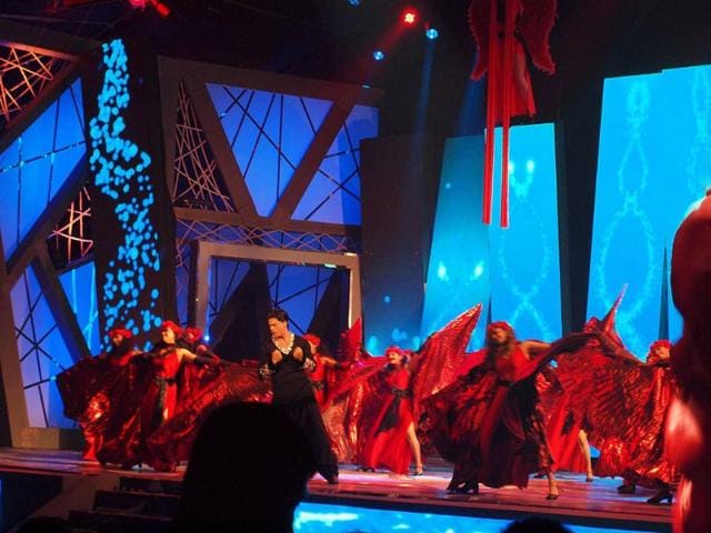 SRK set the stage on fire with his performance.