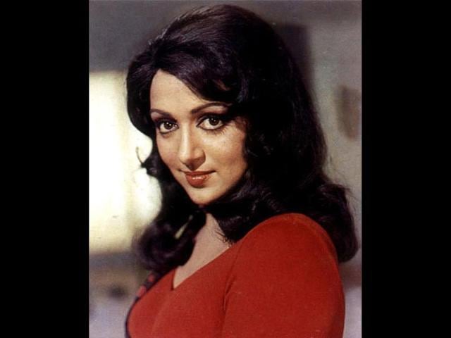 An epitome of South Indian beauty, Hema Malini is one of the finest heroines of Bollywood.
