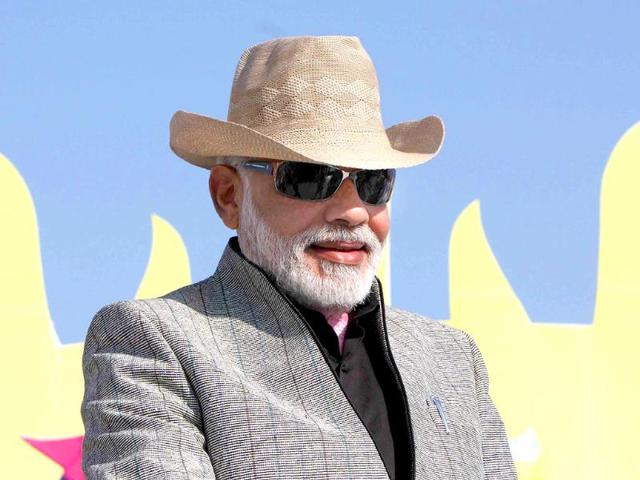 Gujarat chief minister Narendra Modi begins his three-day 'sadbhavana' fast in Ahmedabad.