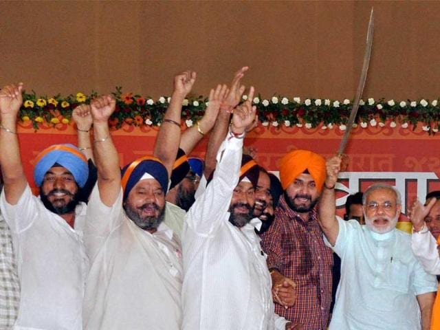 Gujarat-chief-minister-Narendra-Modi-during-his-three-day-sadbhavna-fast-for-peace-and-harmony-in-Ahmedabad Gujarat-chief-minister-Narendra-Modi-during-his-three-day-sadbhavna-fast-for-peace-and-harmony-in-Ahmedabad
