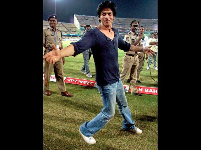 Shah Rukh in his signature pose.