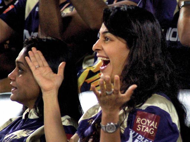 Juhi is clearly delighted with the team's performance.