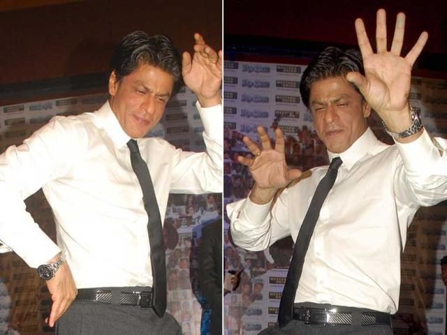Shah Rukh Khan is leavimg no stone unturned to promote his sci-fi flick RA.One where he plays a superhero. Here's a look at King Khan shaking a leg at RA.One tracks.