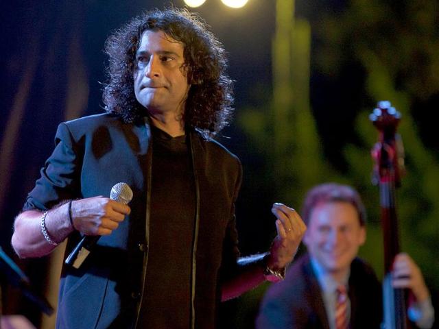 Pakistani-singer-Rameez-Mukhtar-left-performs-with-US-Ari-Roland-at-a-concert-sponsored-by-the-American-embassy-in-Islamabad-Pakistan Pakistani-singer-Rameez-Mukhtar-left-performs-with-US-Ari-Roland-at-a-concert-sponsored-by-the-American-embassy-in-Islamabad-Pakistan