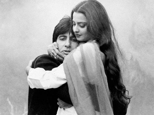 Rekha also paired up with Amitabh Bachchan in Muqaddar Ka Sikander. Rekha also paired up with Amitabh Bachchan in Muqaddar Ka Sikander.