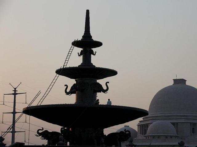 The 33 hectare project in Noida has 15 statues of Dalit icons Dr BR Ambedkar, Jyotirao Phule and Kanshi Ram. Uttar Pradesh chief minister Mayawati is scheduled to inaugurate the park on October 14. Photo by Virendra Singh Gosain/HT photos