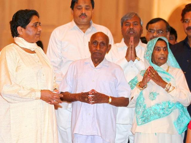 Uttar Pradesh chief minister Mayawati along with her parents during the inauguration of the Rashtriya Dalit Prerna Sthal, Ambedkar Park in Noida. (Photo: Raj K Raj/HT)