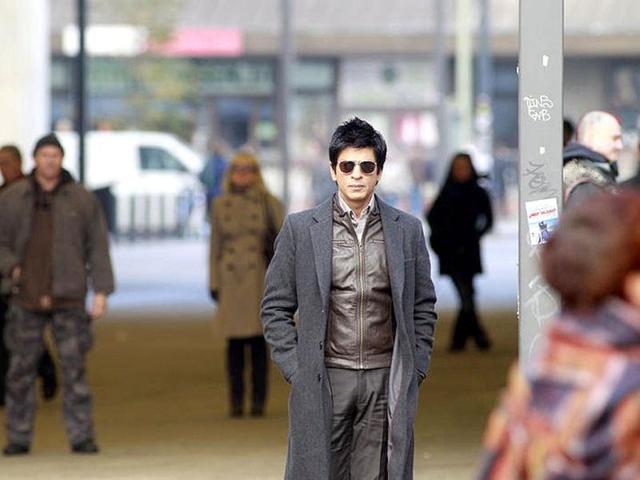 King Is Back Srk Returns With Don 2 Hindustan Times Srk will go on to become a much bigger and powerful don in the sequel. king is back srk returns with don 2