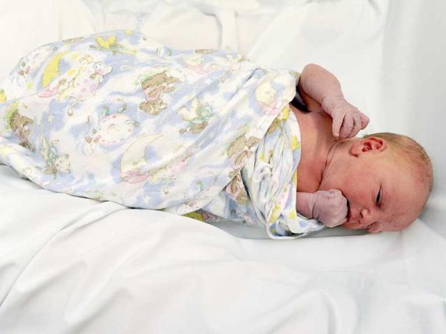 60-year-old Austrian woman gives rare birth to twins | Hindustan Times 60-year-old Austrian woman gives rare birth to twins | Hindustan Times