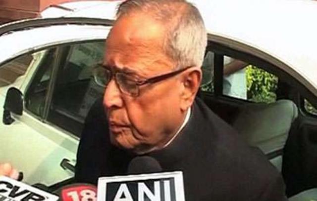 Govt shouldn't be blamed for petrol price hike: Pranab