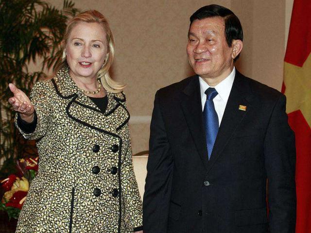U.S. Secretary of State Hillary Rodham Clinton meets with Vietnamese President Truong Tan Sang during the APEC Summit in Honolulu. AP