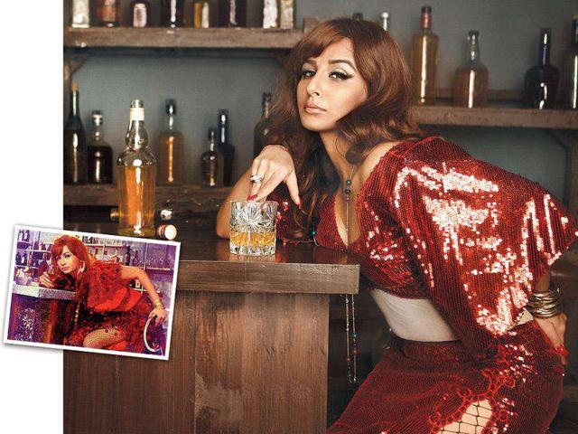 The actor repeated Helen's look with the scarlet nails, the whisky glass, the pout et al. (HT Brunch)