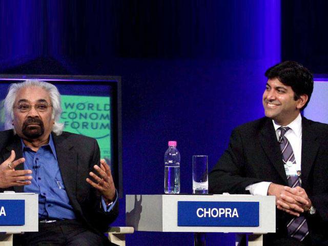 Sam Pitroda, advisor to the Prime Minister on public information, infrastructure and innovation of India Aneesh Chopra, chief technology officer, office of science and technology policy, USA during the India Economic Summit in Mumbai.