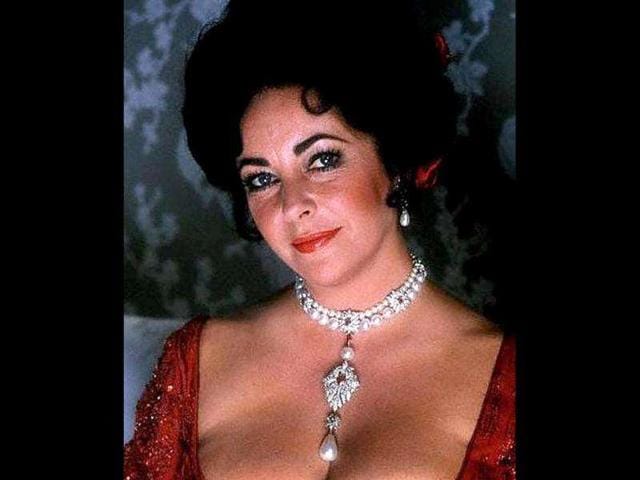 The Fascinating Story Behind Elizabeth Taylor's Love for Diamonds | Diamond  Registry