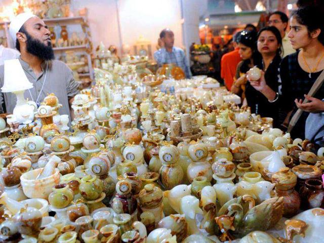 Pakistan-made marble clocks are seen for sale at the India International Trade Fair (IITF) in New Delhi. 27 countries plus various Indian states are taking part in the two week-long trade fair focusing on tourism and promoting the products of small and medium sized companies. AFP photo/Raveendran