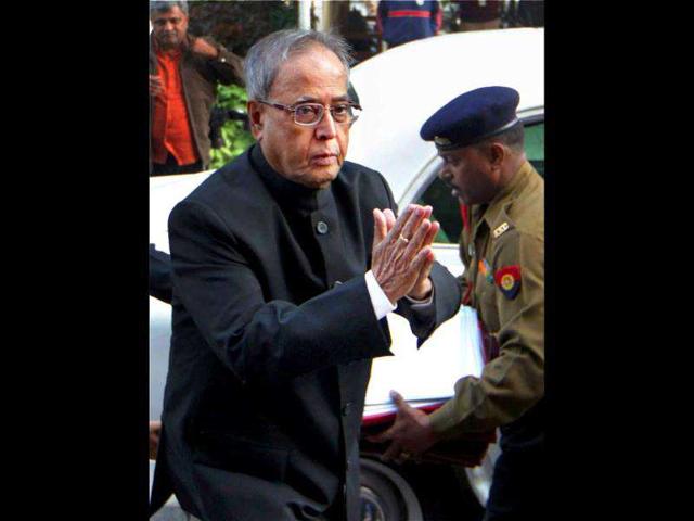 Union-finance-minister-Pranab-Mukherjee-arrives-to-attend-the-all-party-meeting-to-discuss-the-issue-of-Foreign-Direct-Investment-FDI-in-the-retail-sector-at-Parliament-House-in-New-Delhi