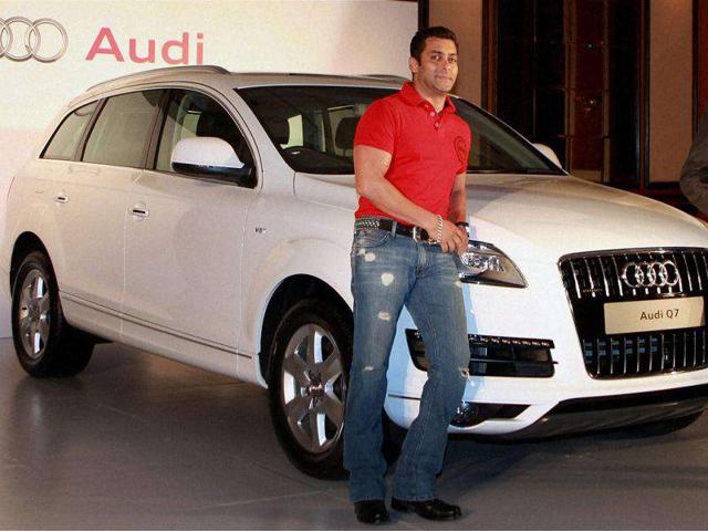 Bodyguard Salman Khan Gifted Audi Q7 Hindustan Times They were none other than his rumoured lady love iulia. bodyguard salman khan gifted audi q7