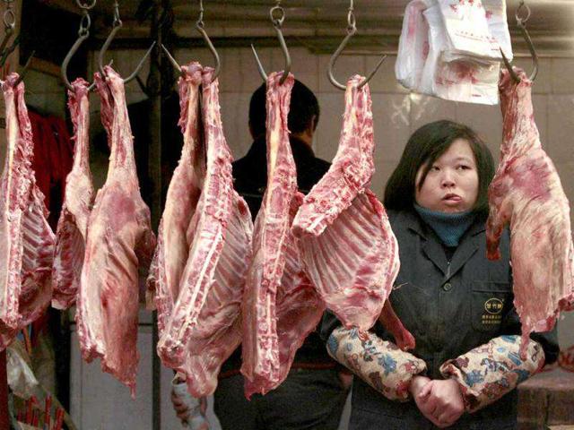 An order has been given by the Jammu and Kashmir high court calling for the ban of beef after a PIL was filed by Parimoksh Seth. (Abid Bhat/HT Photo) An order has been given by the Jammu and Kashmir high court calling for the ban of beef after a PIL was filed by Parimoksh Seth. (Abid Bhat/HT Photo)