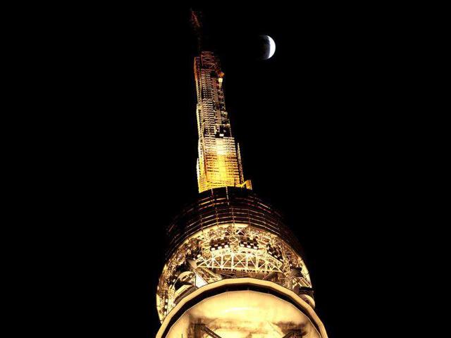 A partial lunar eclipse is seen near the Tokyo Tower. People across Japan will be able to observe a total eclipse of the moon. (AFP Photo)