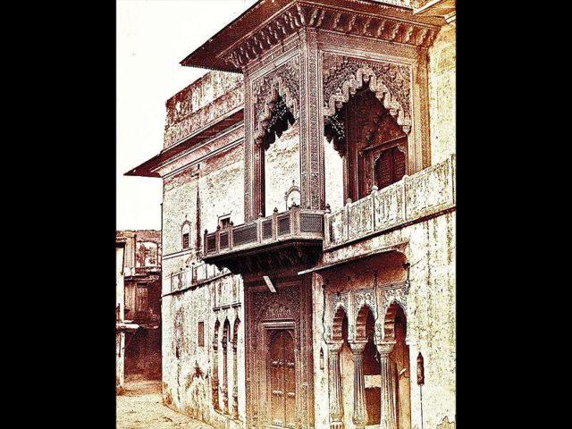 Jain Temple, 1858: Photograph by Felice Beato, 1858. The Sri Digambar Jain Naya Mandir has been rebuilt many times. The doorway to it is dated to 1807. It is situated between Chandni Chowk and the Jama Masjid. Courtesy: Victoria and Albert Museum, London