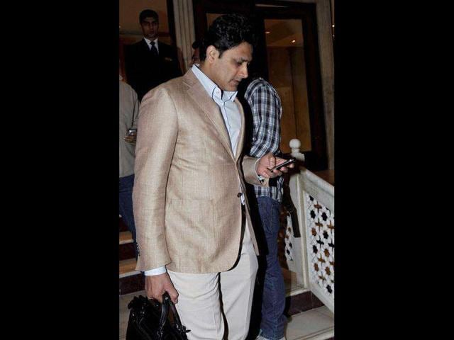 Anil Kumble Srinath Jump To Nca S Rescue Hindustan Times In this article, we have compiled a list of contact information of anil kumble, such as home address, contact number, residence address, mobile number, office address, and more. anil kumble srinath jump to nca s