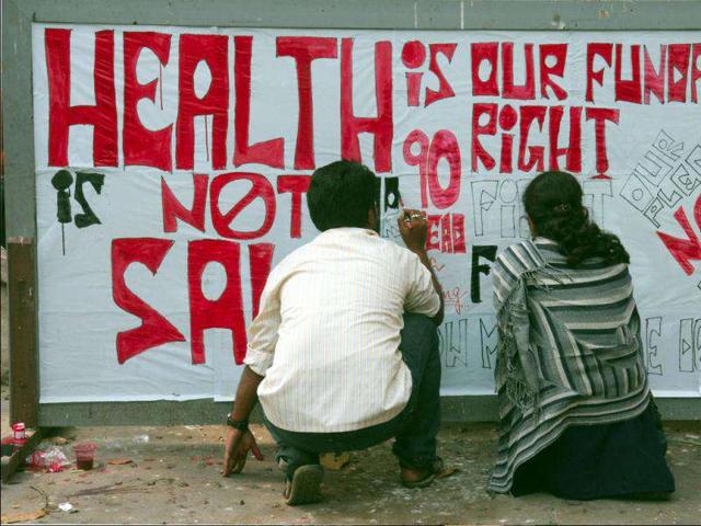 Presidency College students preparing for a silent rally for the victims of AMRI Hospital tragedy.