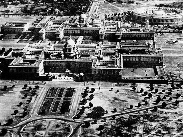 Bird’s eye view of the city: It was only by 1939 that New Delhi could fully emerge as a city. It now comprises Connaught place, Parliament House, the Viceroy House (now Rashtrapati Bhavan), the Central Secretariat, the Imperial Hotel, along with elite residential colonies. Meanwhile, Delhi’s population rose by nearly 40% in a decade post 1931. GETTY IMAGES