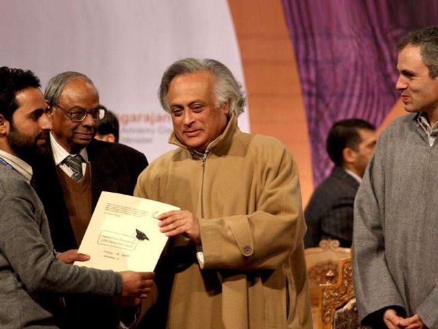 Jairam Ramesh distributes appointment letters under Himayat project, launched to provide skill development training to the unemployed youth of Jammu and Kashmir during a function held in Srinagar. HT Photo/Waseem Andrabi