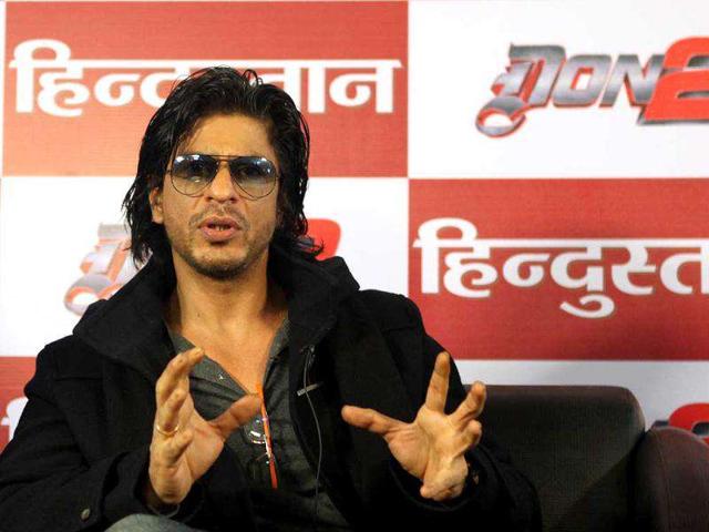 SRK interacts with HT journalist. (HT Photo/Raj K Raj)