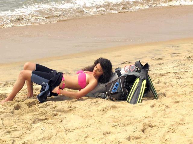 A model gets set to flaunt her bikini perfect bod. A model gets set to flaunt her bikini perfect bod.