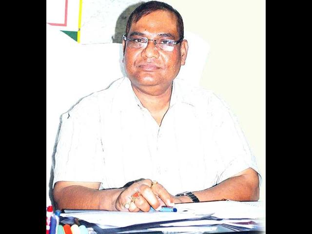 The-Election-Commission-on-Saturday-transferred-Uttar-Pradesh-DGP-Brij-Lal