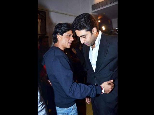 Camaraderie galore between Abhishek Bachchan (R) and Shah Rukh Khan.