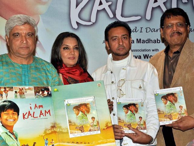 Lyricist Javed Akhtar along with Shabana Azmi graced the DVD launch of I am Kalam with their presence recently. The couple looks graceful as they release the DVD during the event.