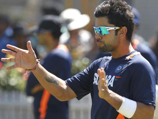 Virat-Kohli-talks-to-a-teammate-during-a-training-session-at-the-WACA-in-Perth-Australia-will-play-India-in-the-third-test-AP-Photo Virat-Kohli-talks-to-a-teammate-during-a-training-session-at-the-WACA-in-Perth-Australia-will-play-India-in-the-third-test-AP-Photo