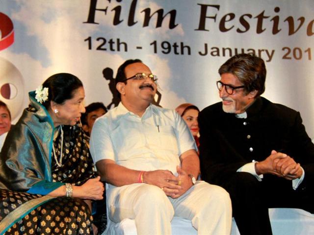 Singer Asha Bhosle was also honoured with the Lifetime Achievement Award. Singer Asha Bhosle was also honoured with the Lifetime Achievement Award.